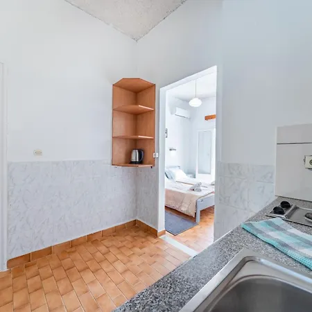 Maltas Perivoli (Corfu)