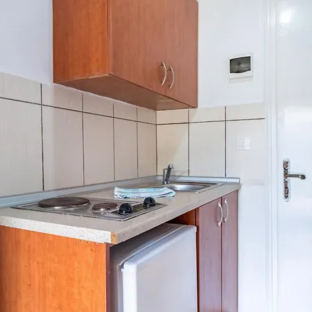 Maltas بيت ضيافة Perivoli (Corfu)