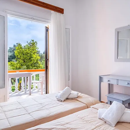 Maltas Pensiune Perivoli (Corfu)